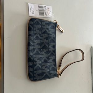 Never Used Michael Kors Jet Set Wristlet in Royal